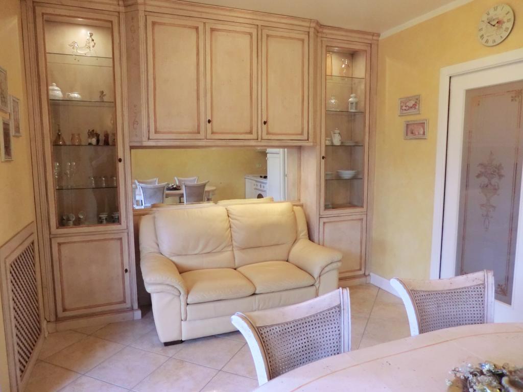 Doctor House Desenzano Daire Desenzano del Garda Dış mekan fotoğraf