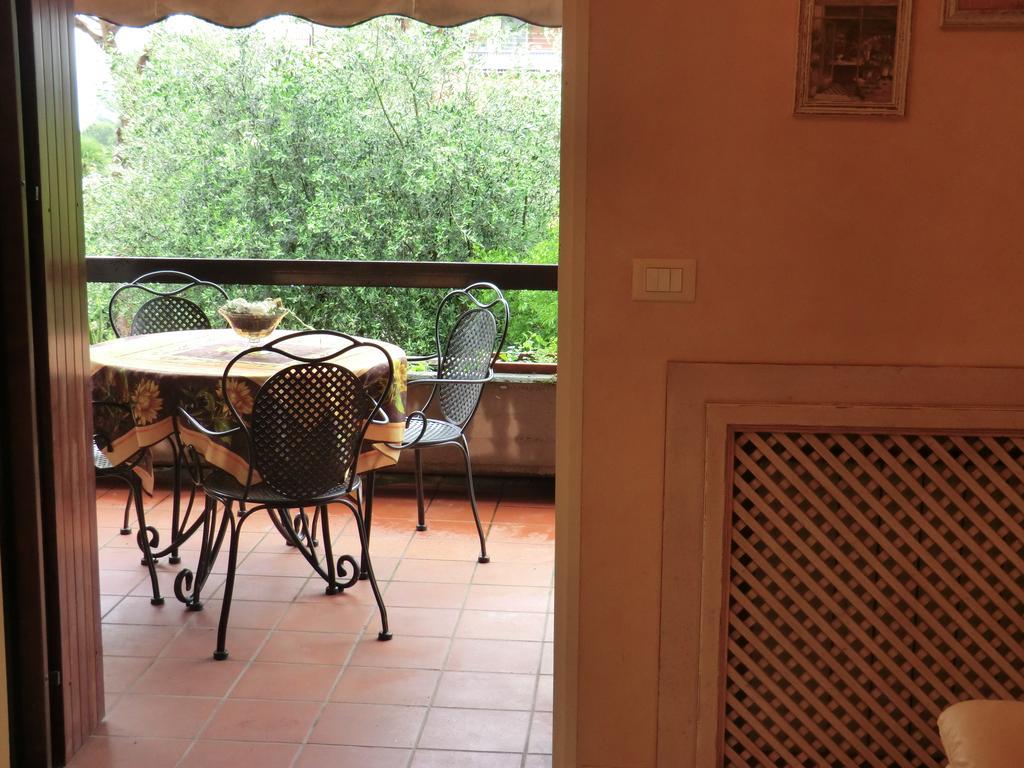 Doctor House Desenzano Daire Desenzano del Garda Dış mekan fotoğraf