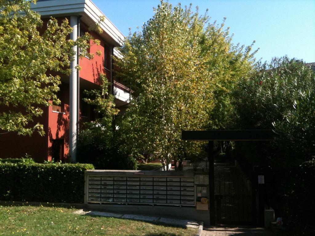 Doctor House Desenzano Daire Desenzano del Garda Dış mekan fotoğraf